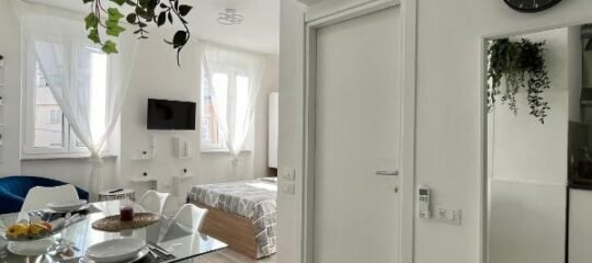 RN HOUSE