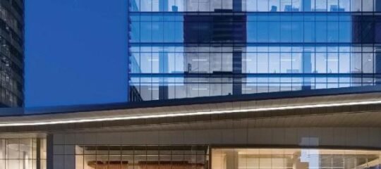 Delta Suites - In Downtown Toronto, Opposite Scotiabank Arena, CN Tower, Rogers Centre & MTCC