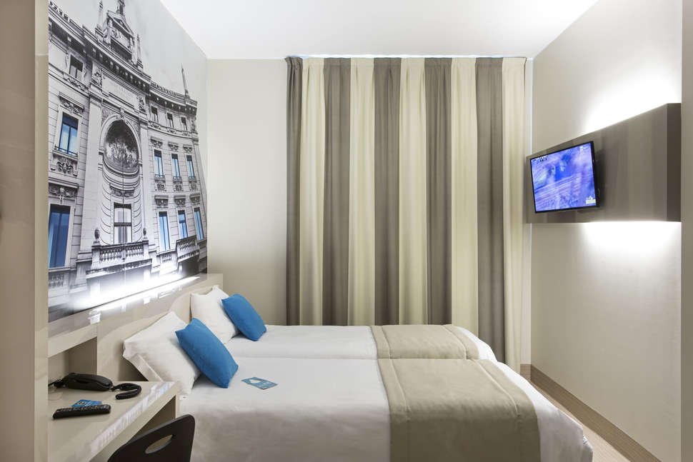 B&B Hotel Milano San Siro - Vlucht + hotel Milaan