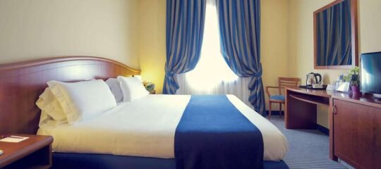 Mercure Genova San Biagio - Vlucht + hotel Genua