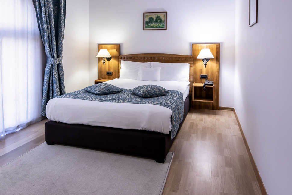 Xheko Imperial Hotel Tirana - Vlucht + hotel Tirana