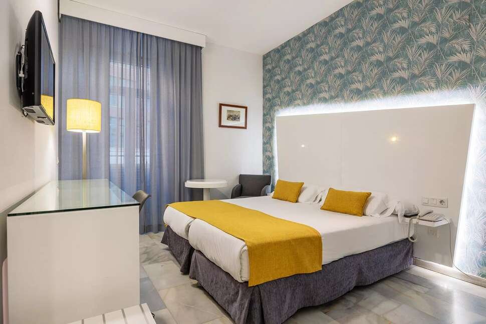 Atarazanas Malaga Boutique Hotel - Vlucht + hotel Málaga