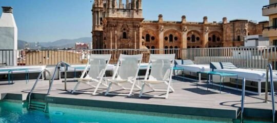 Molina Lario - Vlucht + hotel Málaga