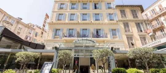 Hotel Monsigny - Vlucht + hotel Nice