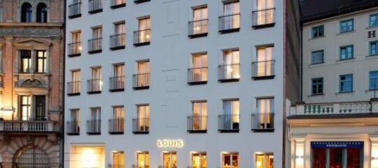 Louis Hotel