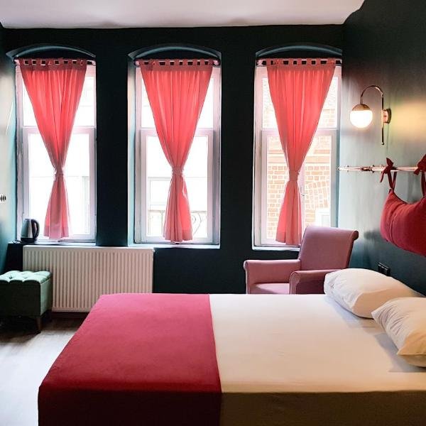 Casa Rosa Suites