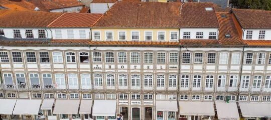 Hotel Toural - Vlucht + hotel Guimarães