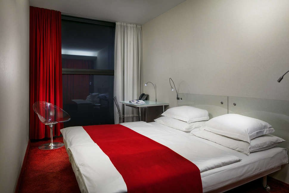 Hotel Metropol - Vlucht + hotel Praag