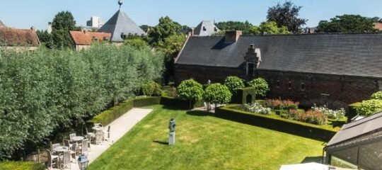 Begijnhof Hotel