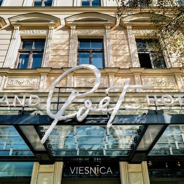 Grand Poet Hotel and SPA by Semarah