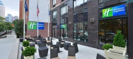 Holiday Inn Express Manhattan Midtown West - Vlucht + hotel New York City