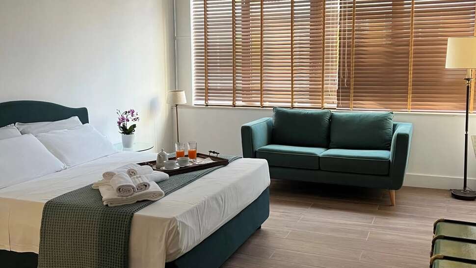 Alea Rooms - Vlucht + hotel Lecce