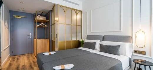 Hotel Conqueridor - Vlucht + hotel Valencia