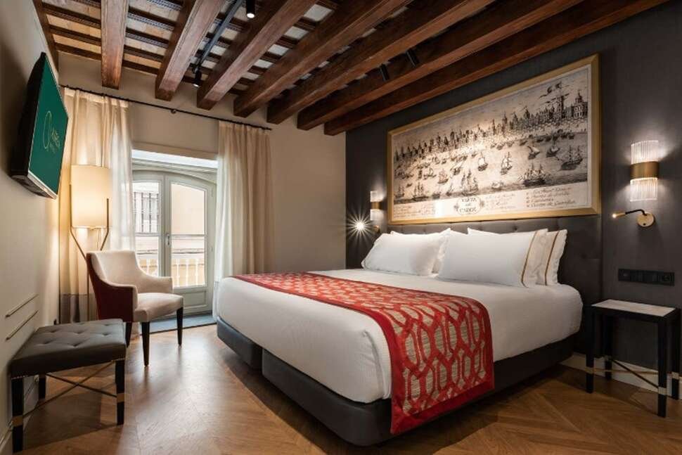 Aurea Casa Palacio Sagasta - Vlucht + hotel Cádiz
