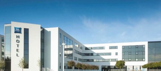 Ibis Budget Edinburgh Park - Vlucht + hotel Edinburgh