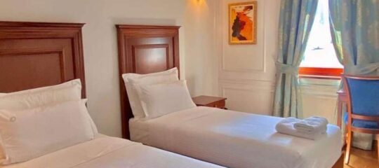 Opera Hotel Tirana - Vlucht + hotel Tirana