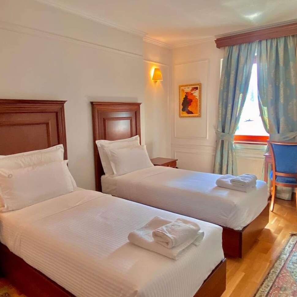 Opera Hotel Tirana - Vlucht + hotel Tirana
