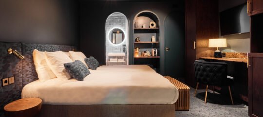 Heavens Hotel | Bijzonder verblijf in prachtige kerk in het hartje Hoorn