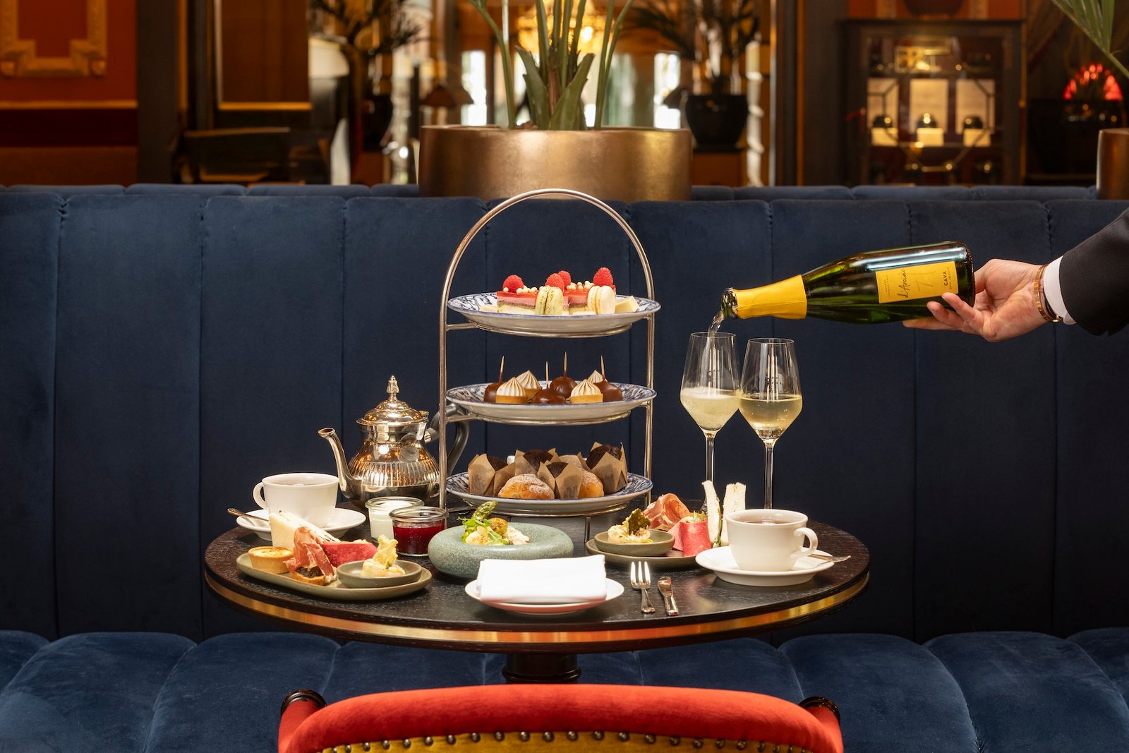 Hotel Des Indes | Luxe High-tea incl. overnachting
