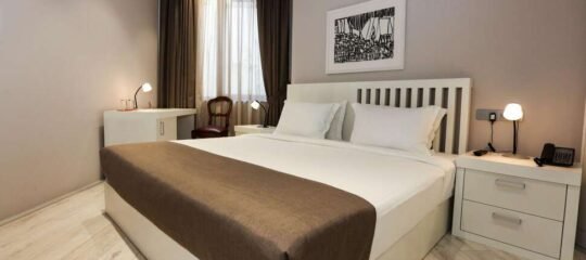 Metro Hotel Tirana - Vlucht + hotel Tirana