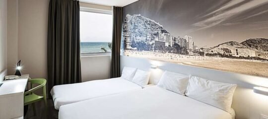 B&B Hotel Alicante - Vlucht + hotel Alicante