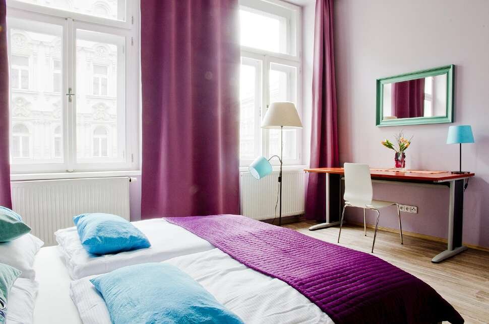 Royal Court Appartementen - Vlucht + hotel Praag