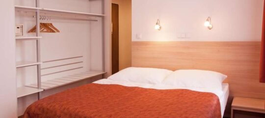 Hotel Ambiance - Vlucht + hotel Praag