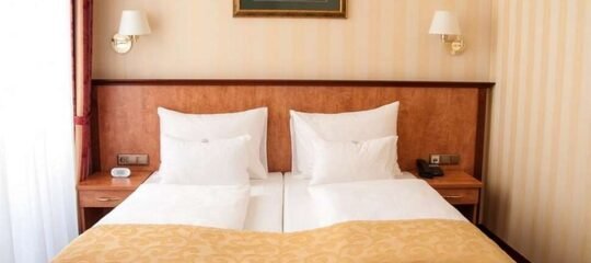 Opera Suites - Vlucht + hotel Wenen