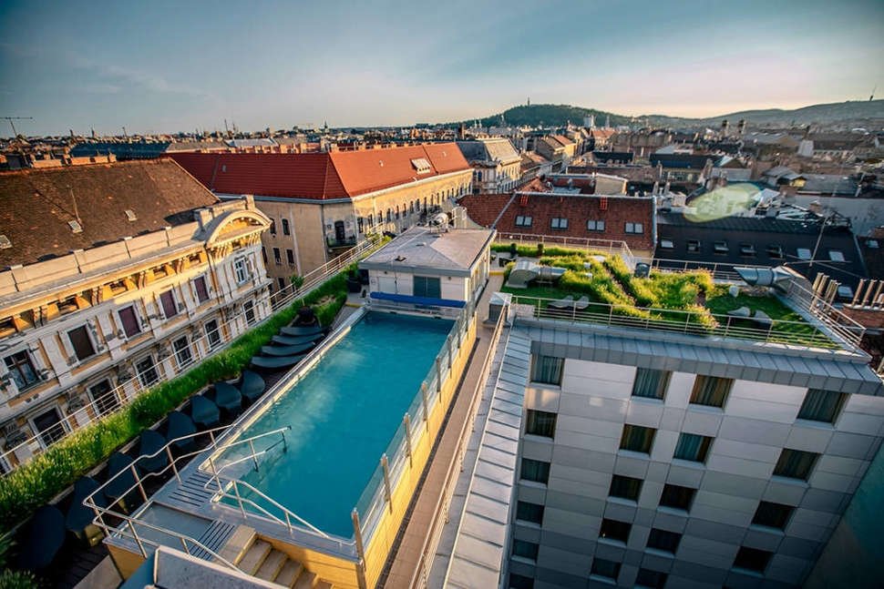 Continental Hotel Budapest - Vlucht + hotel Boedapest