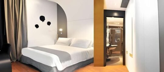Culture Hotel Centro Storico - Vlucht + hotel Napels