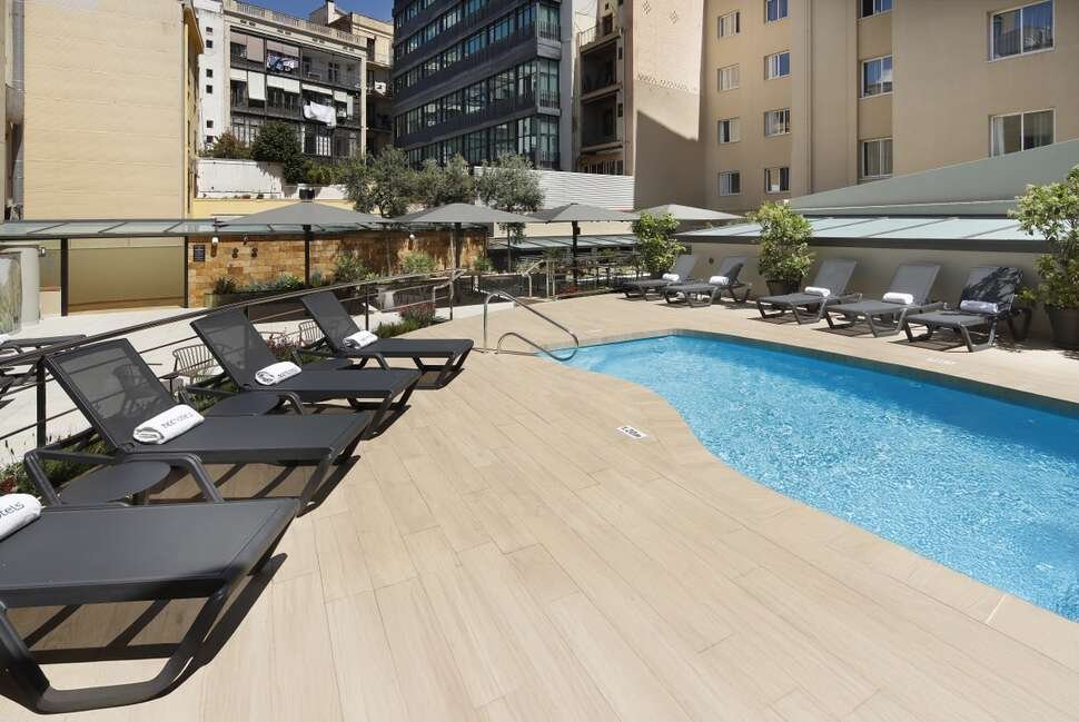HCC Montblanc - Vlucht + hotel Barcelona