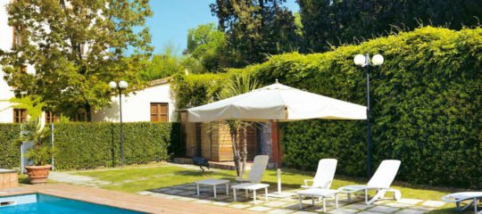 Villa Neroli - Vlucht + hotel Florence