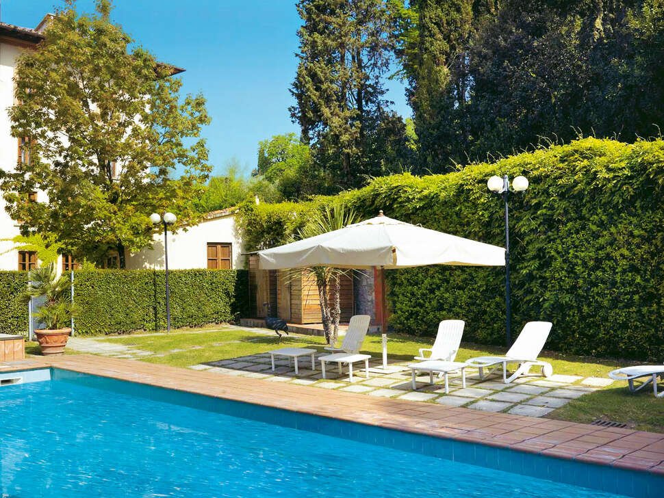 Villa Neroli - Vlucht + hotel Florence