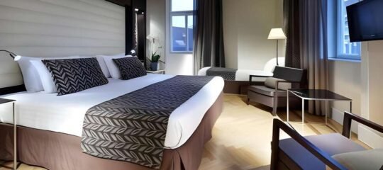 Eurostars Thalia Hotel - Vlucht + hotel Praag