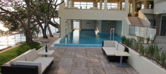 Hotel & Appartementen Villa 4M - Vlucht + hotel Ražanac