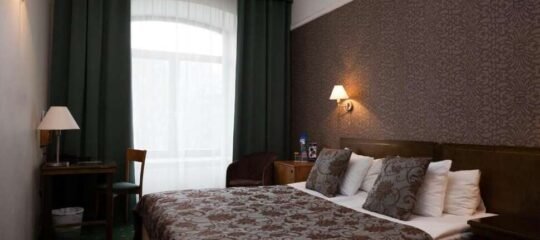 Hotel St. Barbara - Vlucht + hotel Tallinn