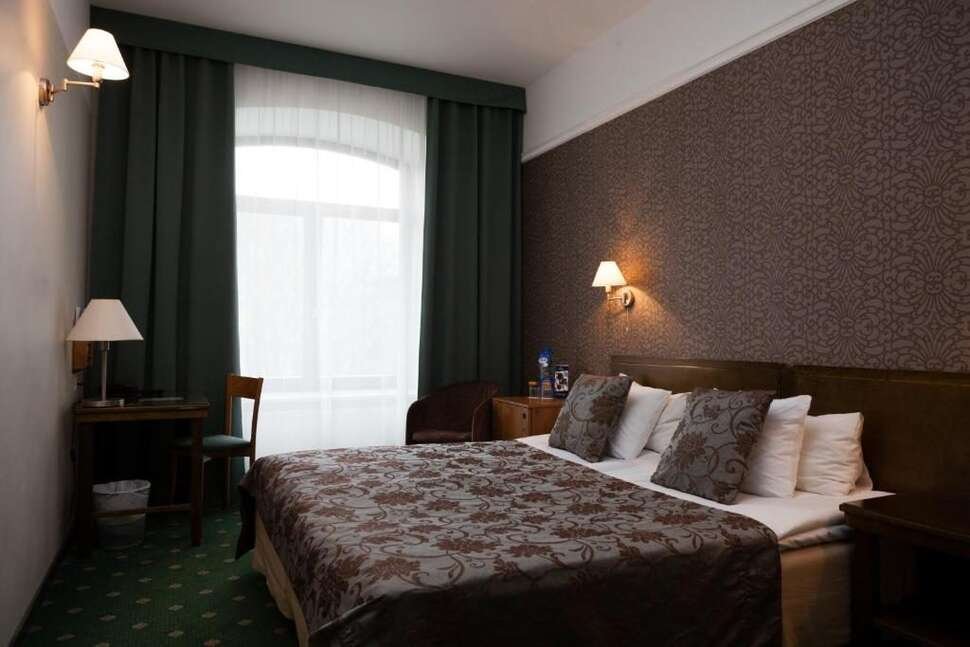 Hotel St. Barbara - Vlucht + hotel Tallinn