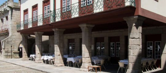 Hotel da Oliveira - Vlucht + hotel Guimarães