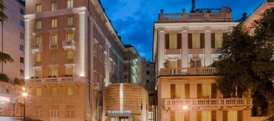Nh Genova Centro - Vlucht + hotel Genua