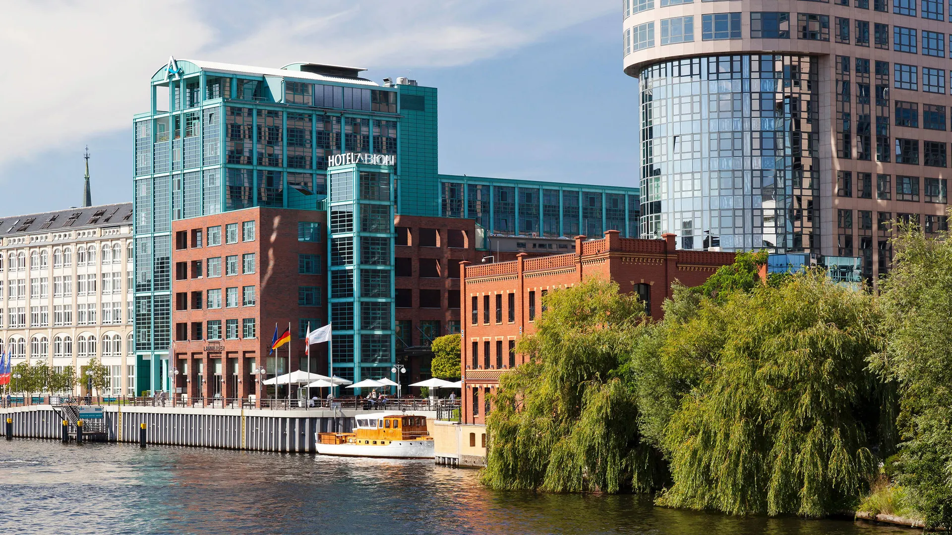 Hotel AMERON Berlin ABION Spreebogen Waterside - Trein + hotel