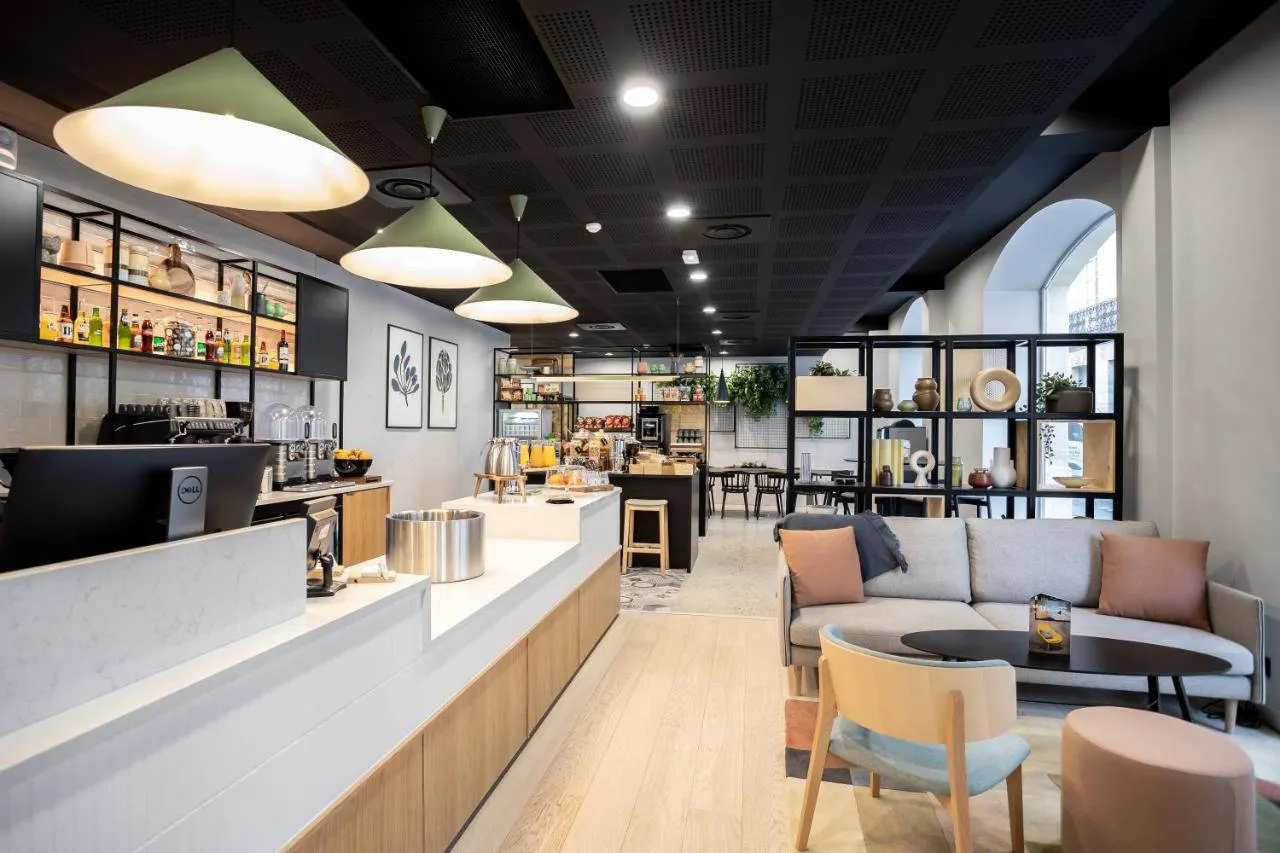 Staycity Aparthotels, Paris, La Défense - Trein + hotel