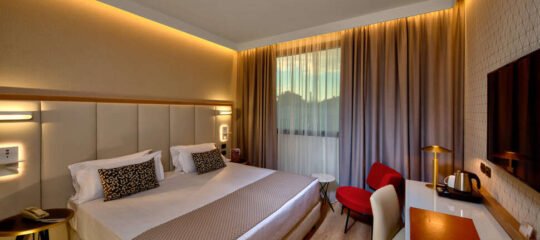 Aemilia Hotel - Vlucht + hotel Bologna