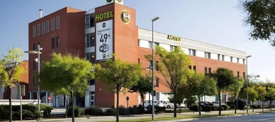 B&B Hotel Girona 3 - Vlucht + hotel Girona