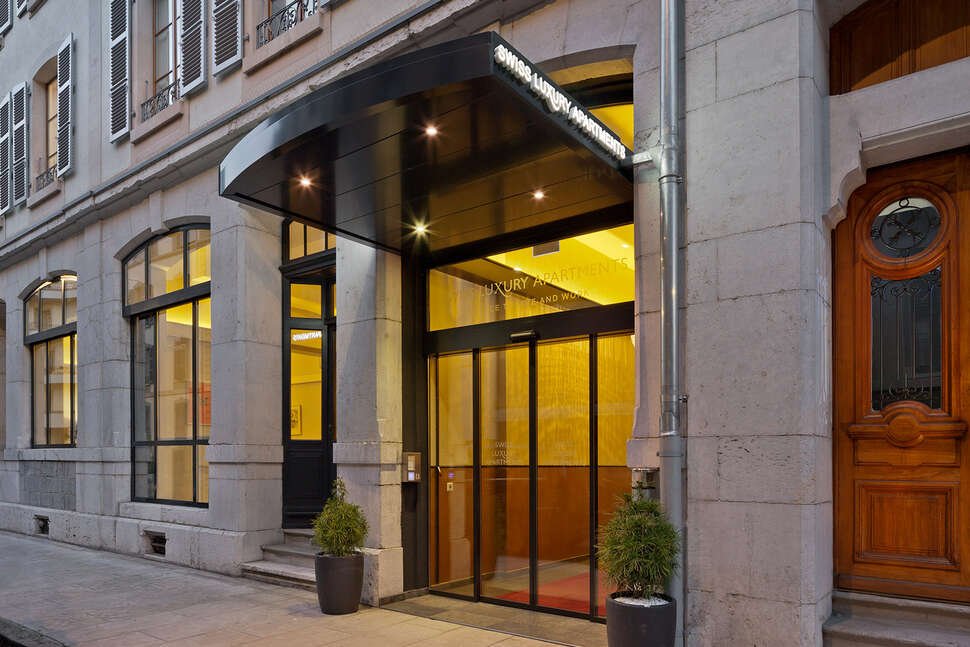 Swiss Luxury Appartementen - Vlucht + hotel Genève