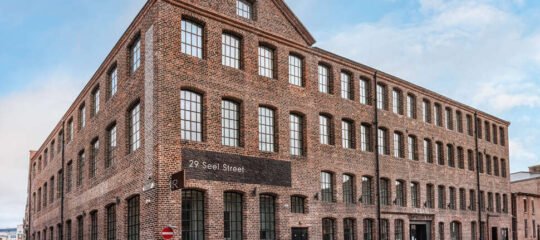 The Resident - Vlucht + hotel Liverpool