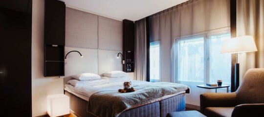 Home Hotel Jugend - Vlucht + hotel Helsinki