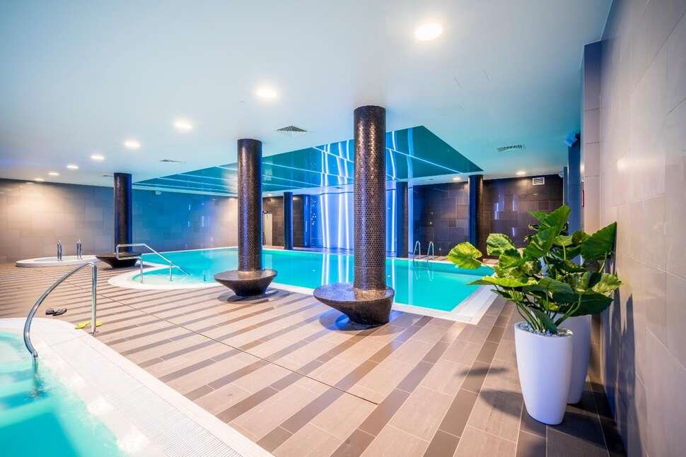 Wellton Riverside Spa Hotel - Vlucht + hotel Riga