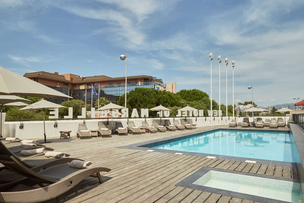 New Hotel Of Marseille - Vlucht + hotel Marseille