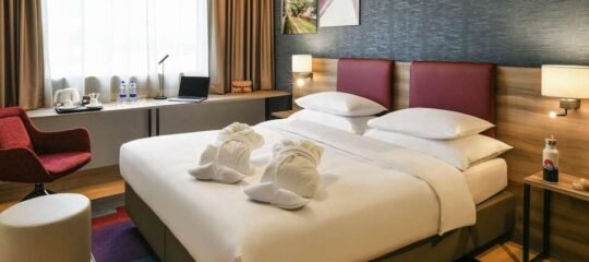 Mercure Geneva Airport - Vlucht + hotel Meyrin