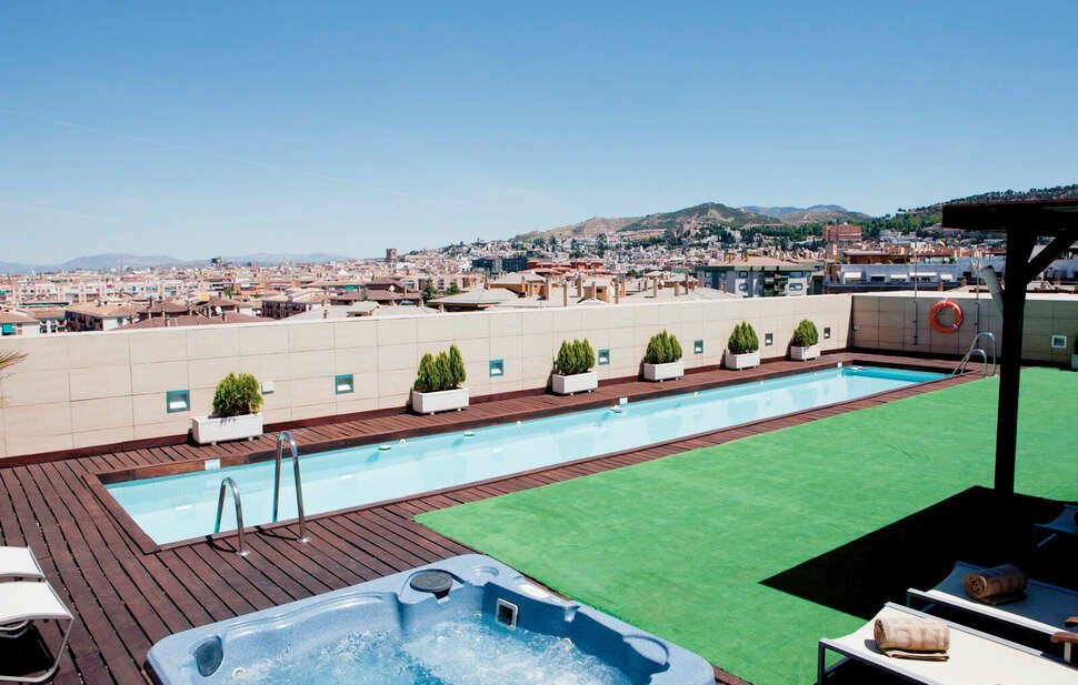 Hotel Andalucia Center - Vlucht + hotel Granada